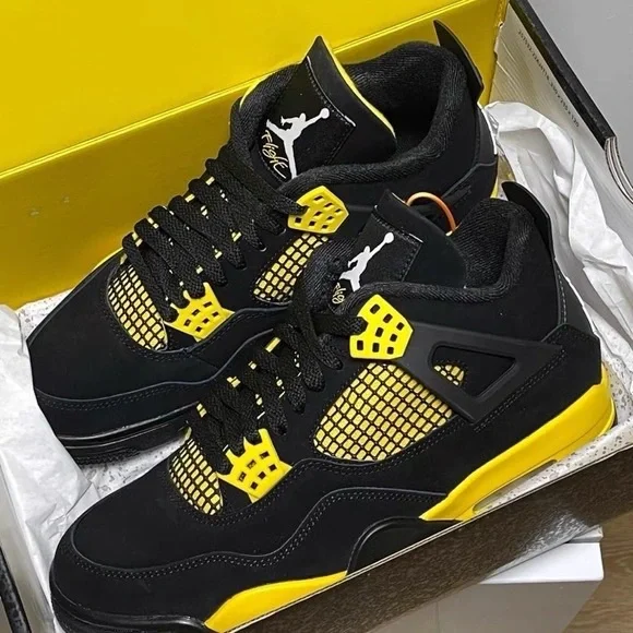 Air Jordan Retro 4 Thunders Black/Yellow - Picture 2 of 6